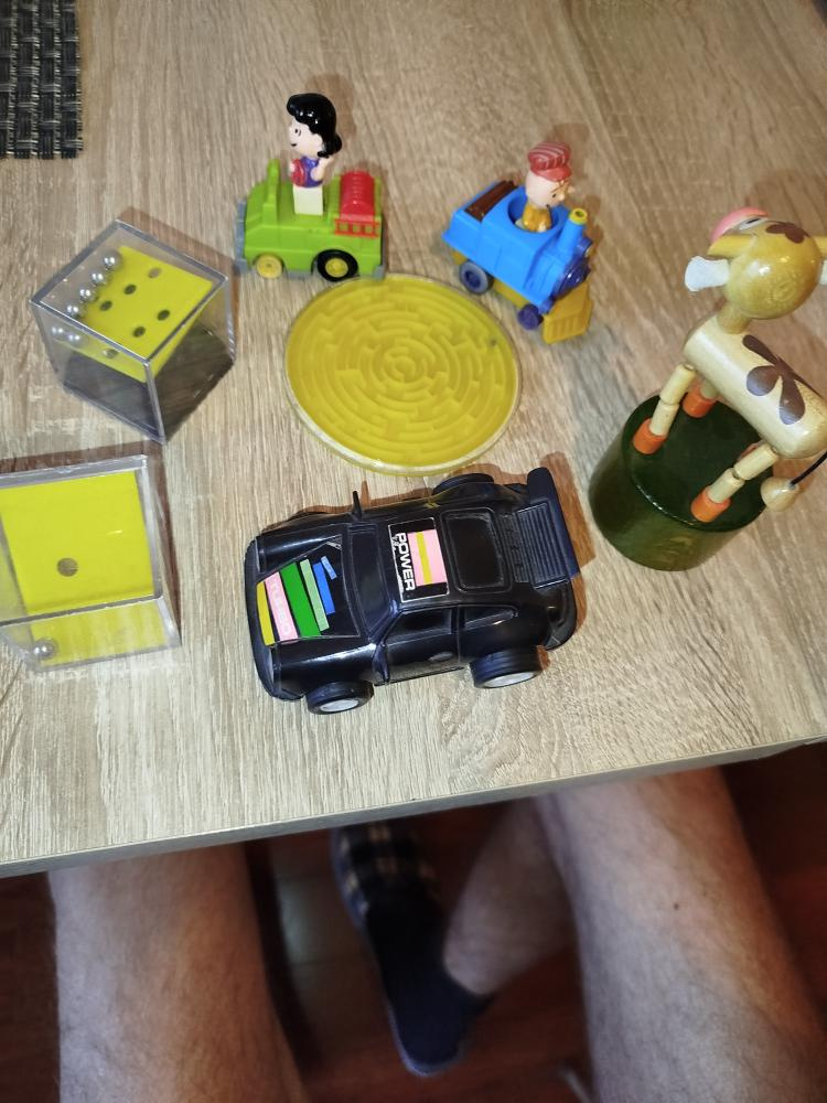 STARÉ RETRO HRAČKY - 2