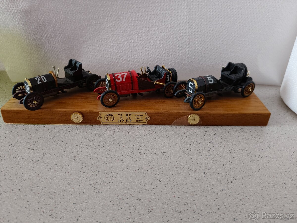 Starší modely aut - 2
