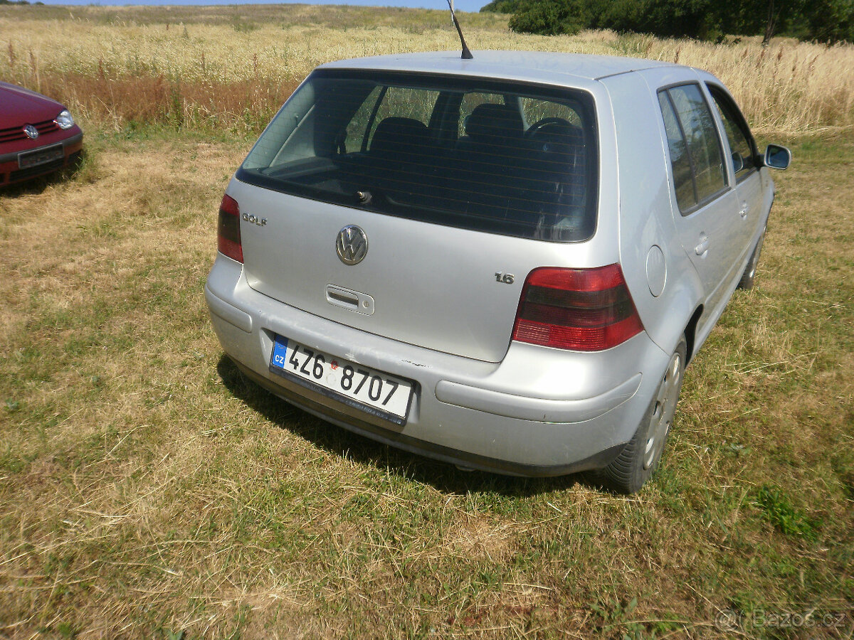 VW Golf 4 - 2