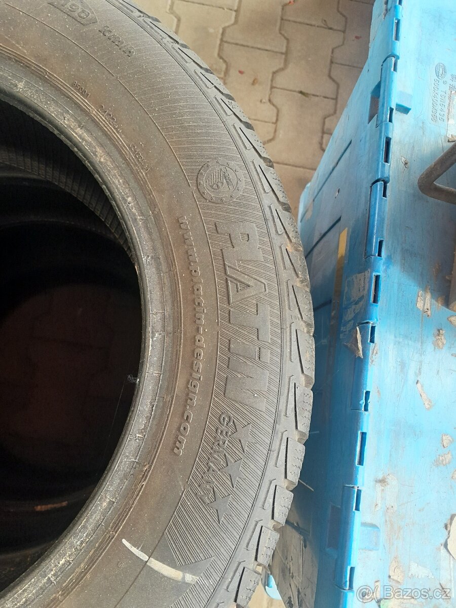 Zimní 195/60r15 - 2