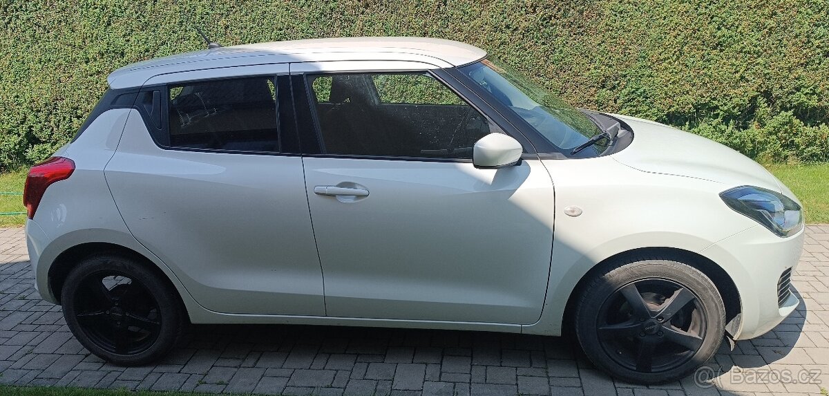 Suzuki Swift, HYBRID, SLEVA 10000,- - 2