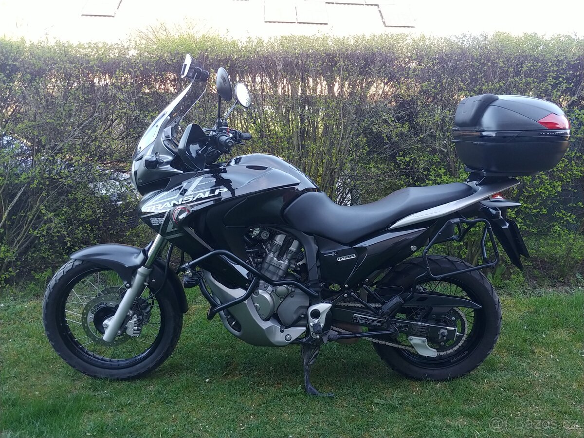 Honda Transalp XL700V - 2