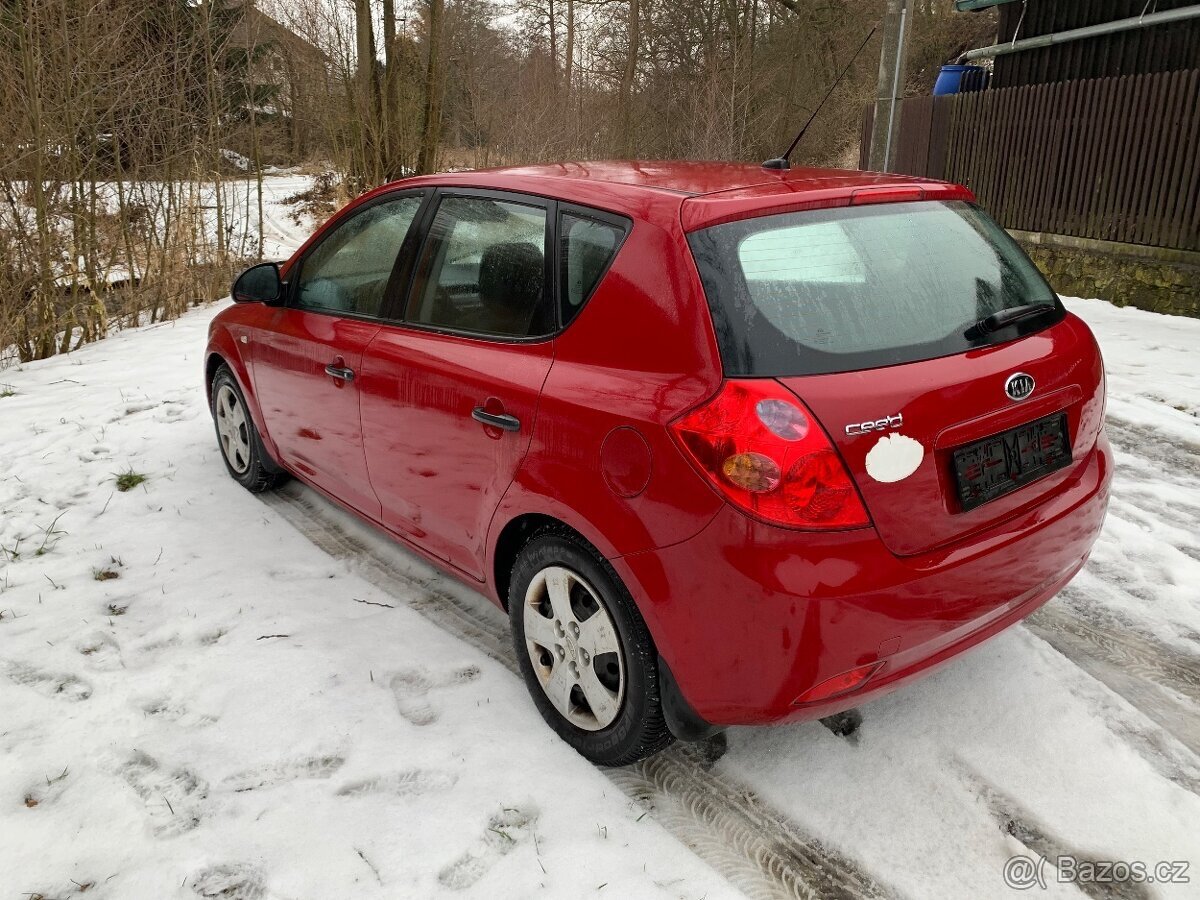 Kia Ceed 1.4 DOHC 80kw na díly - 2