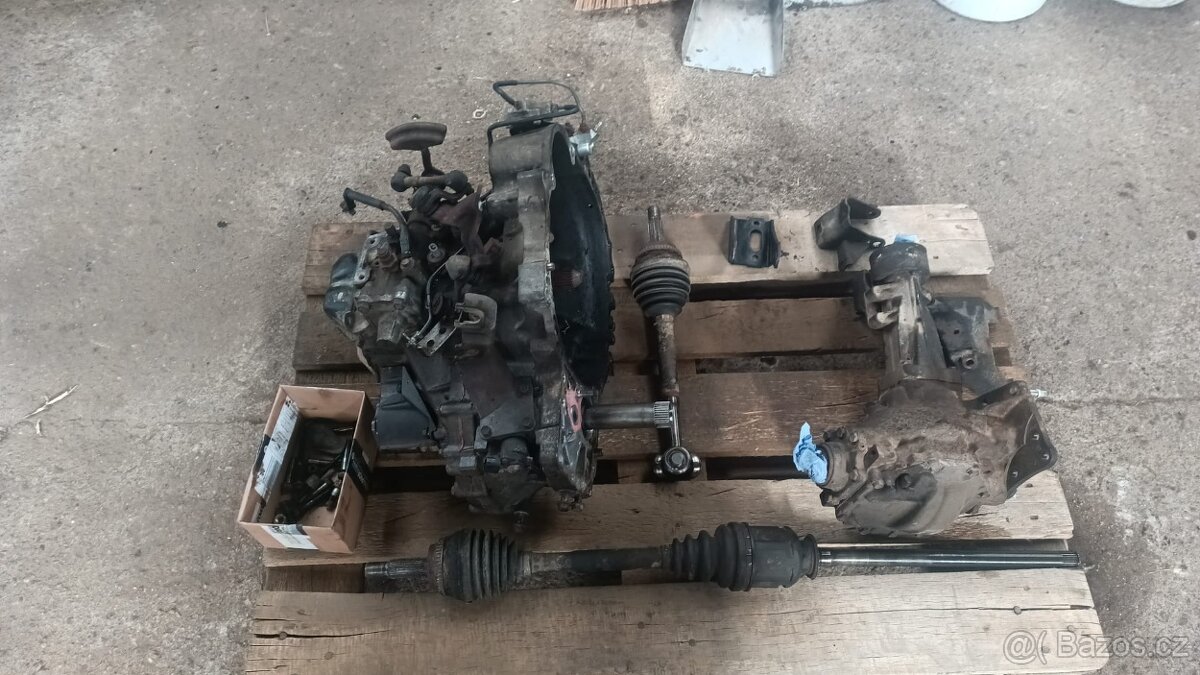 Prodám převodovku na Toyotu RAV4 II - 2