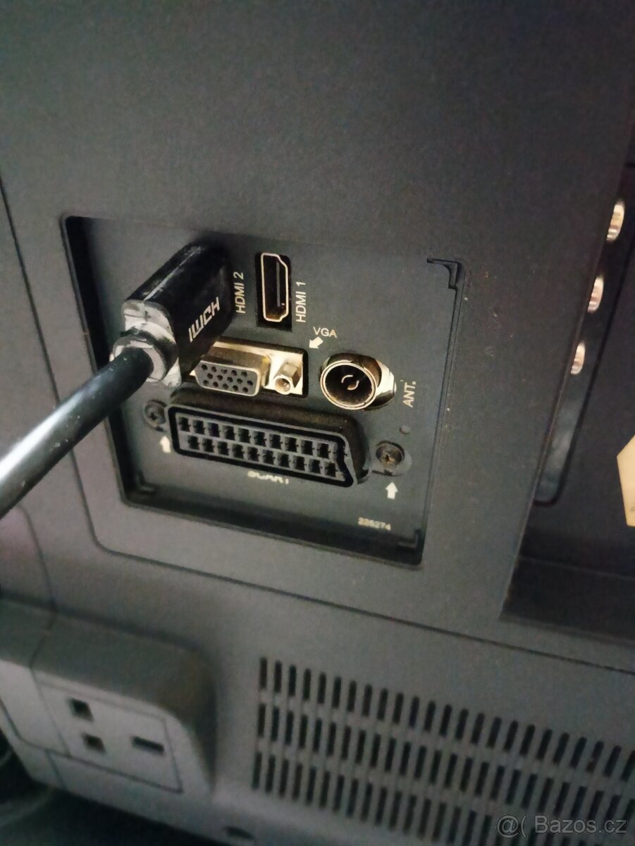 Technika TV 107cm Full HD - 2