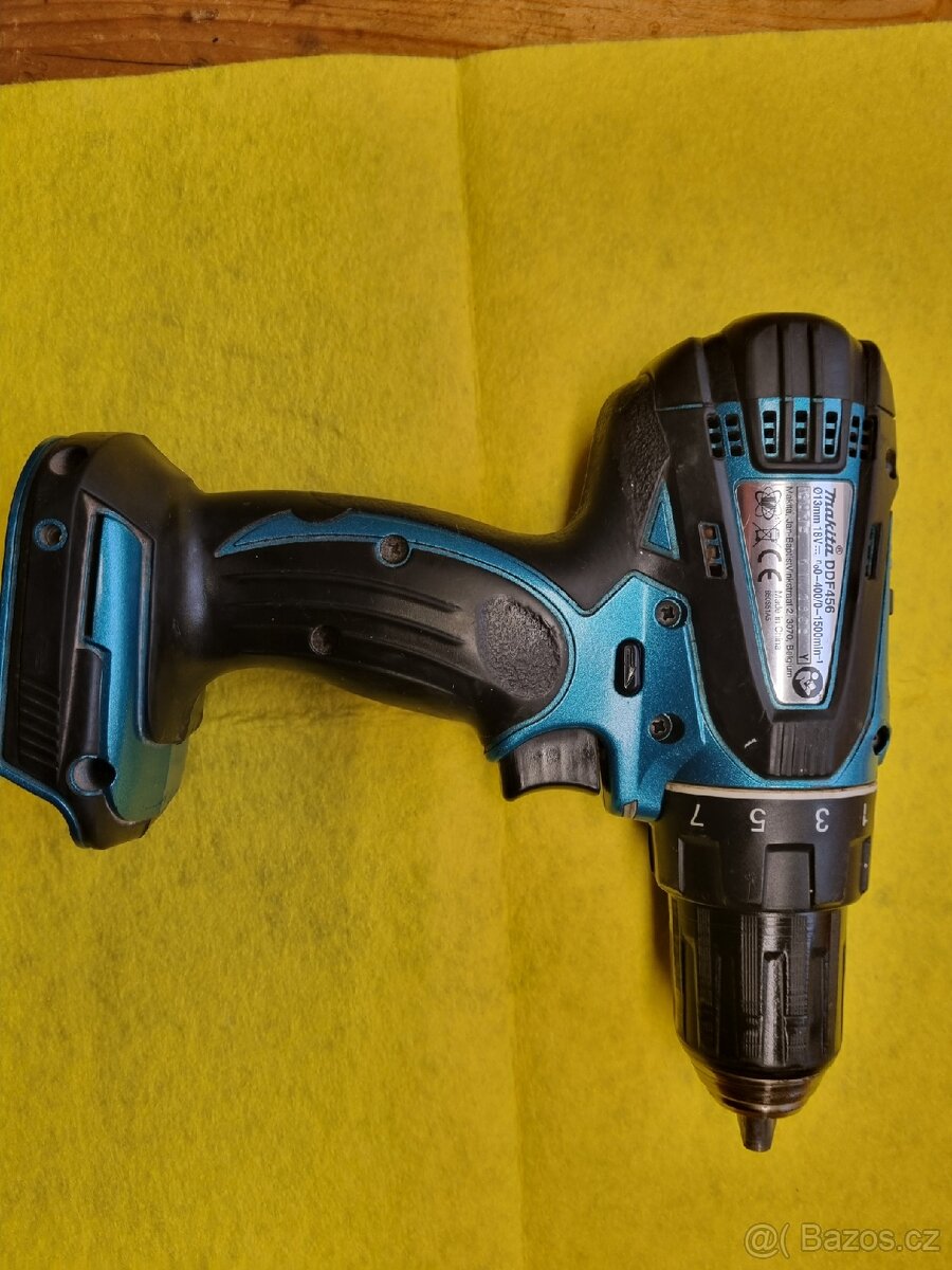 Prodám aku vrtačku Makita. - 2