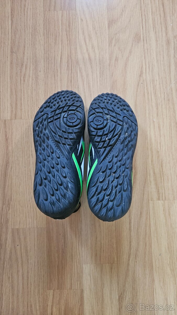 Turfy, tenisky na umělou trávu, kopačky vel. 34 - 2