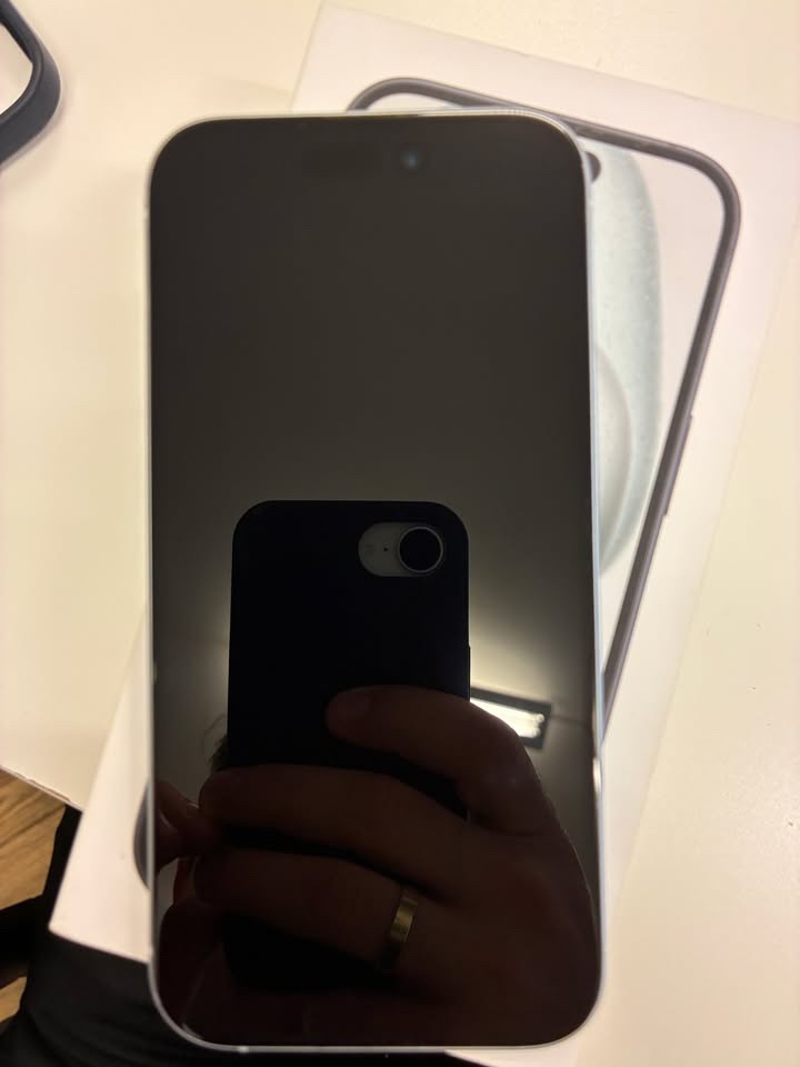 Apple iPhone 15, 256GB modrá zánovní - 2