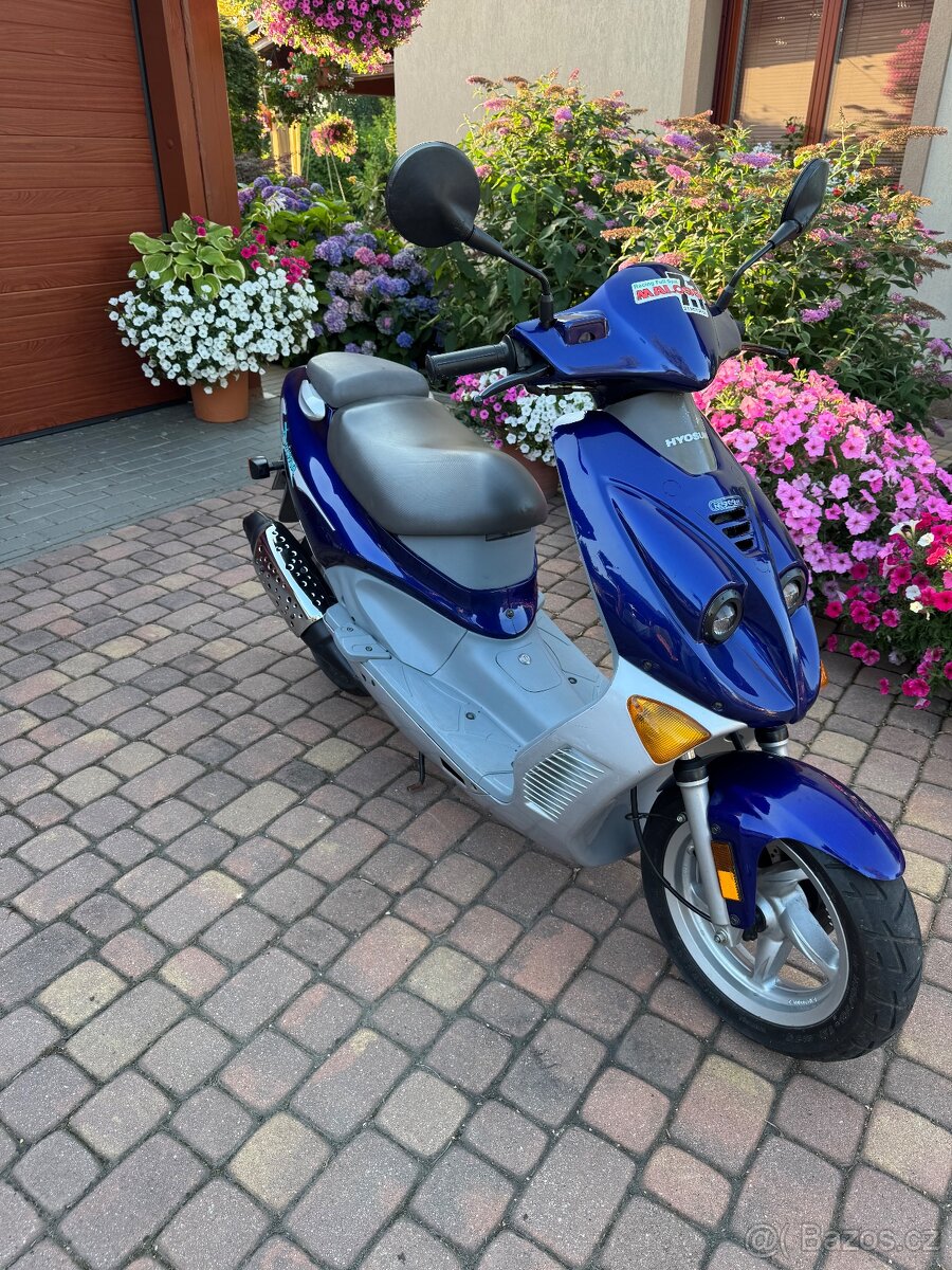 Skútr hyosung sf-50 - 2