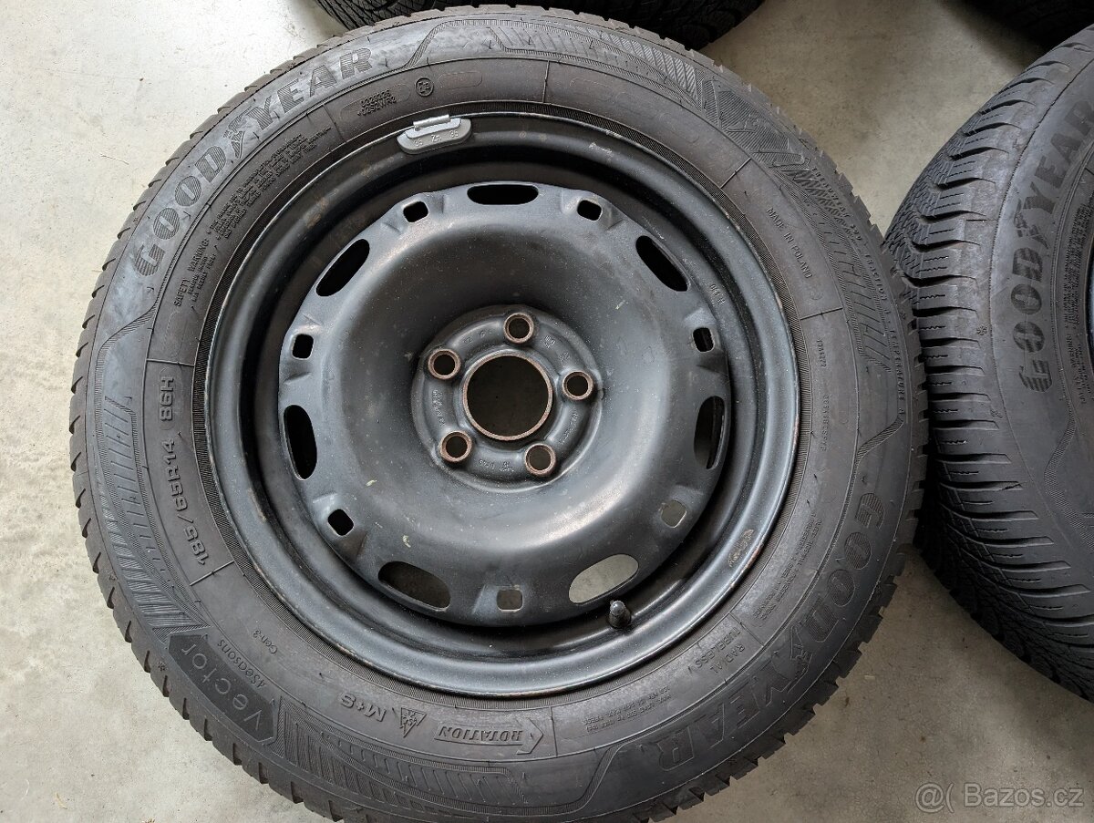Kompletní krásná zimní sada 185/65/R14 - 2
