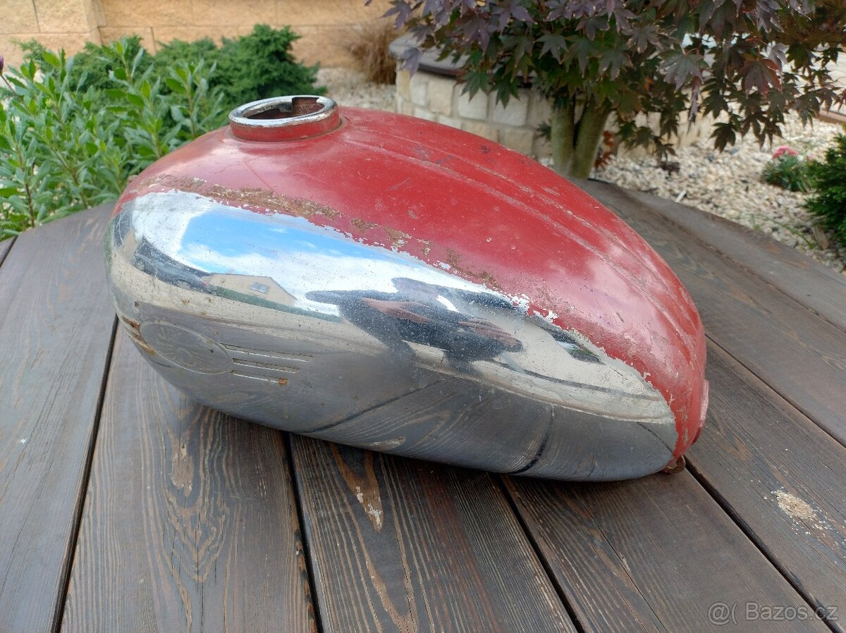 Nádrž Jawa 250 - 2