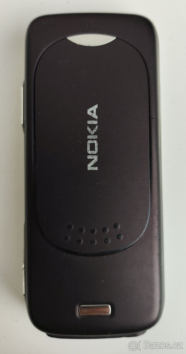 retro mobil Nokia N73 - 2