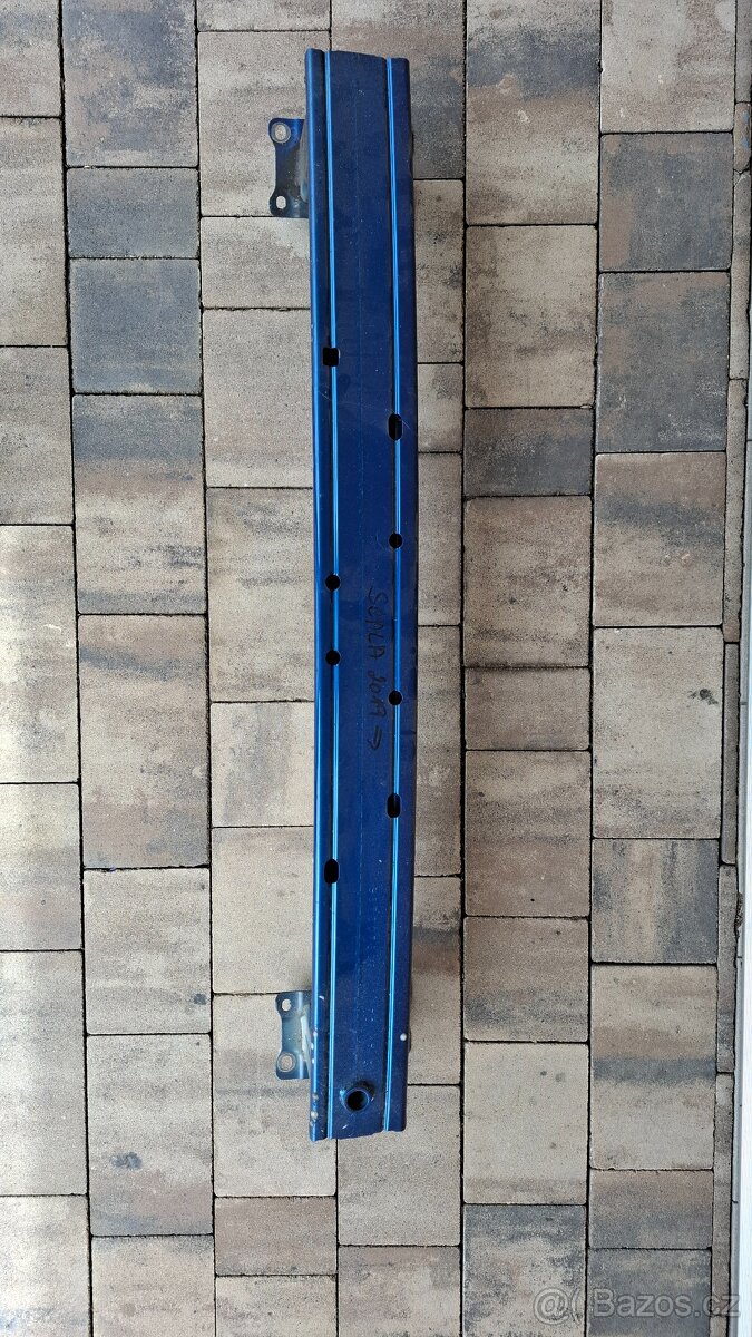 Škoda Scala výztuha 657807305 - 2