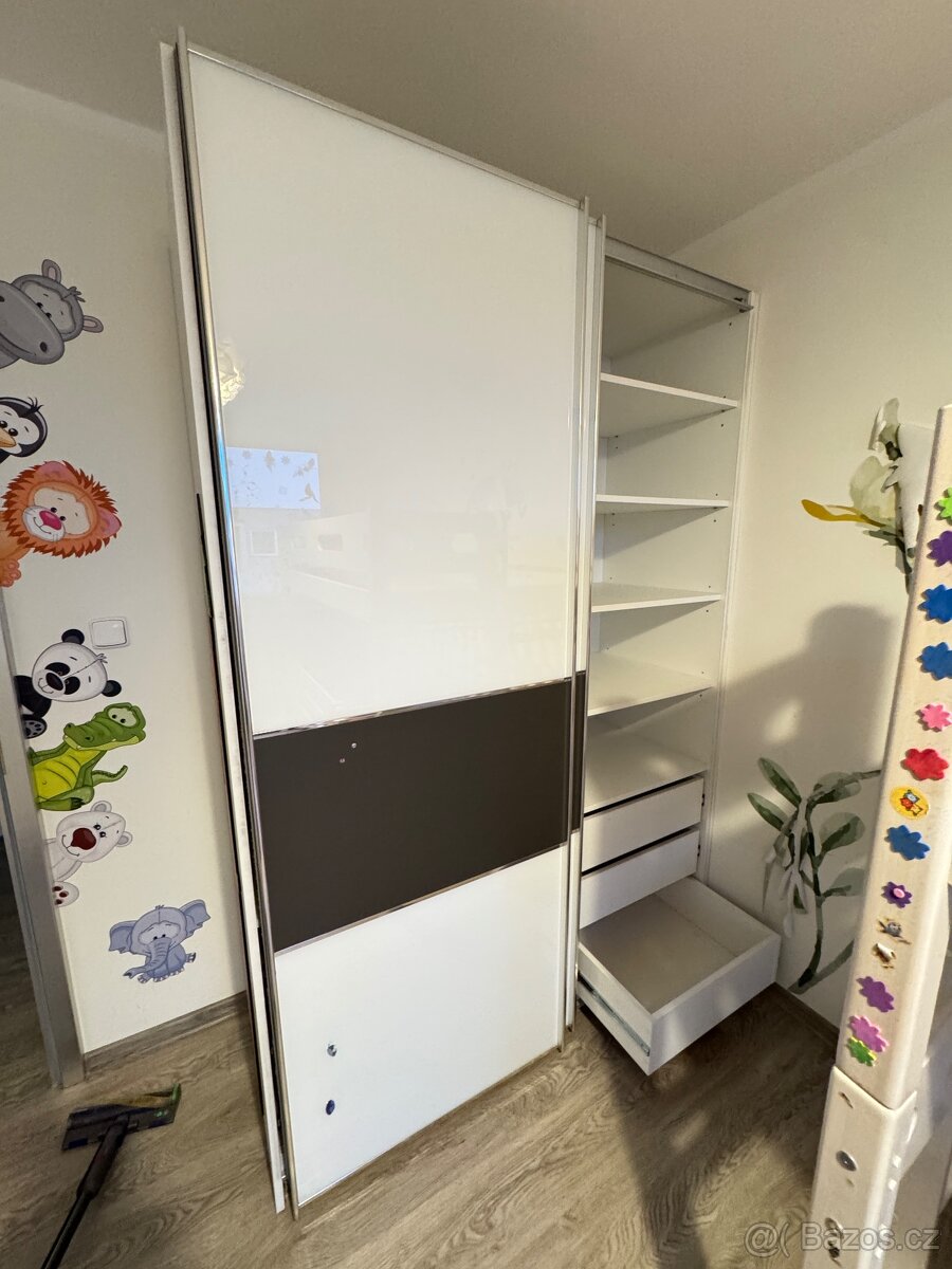 Skříň velká , od truhláře - 2