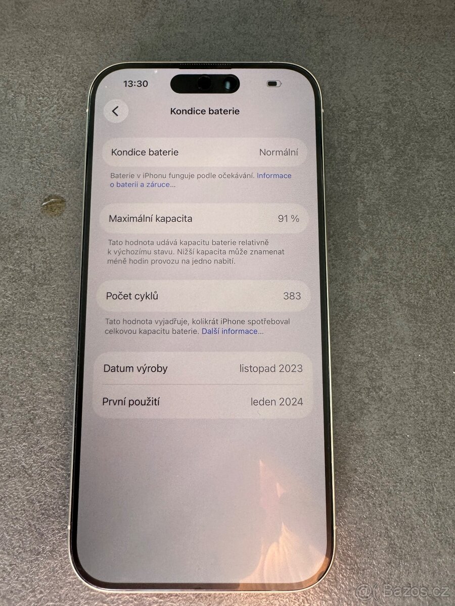 Pekny Apple iPhone 15 Pro 256GB Silver - 2