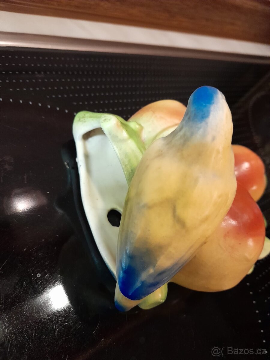 Porcelánová dekorace ptáčka - 2