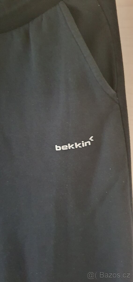 Černé tepláky, 165-170cm, zn. bekkin - 2