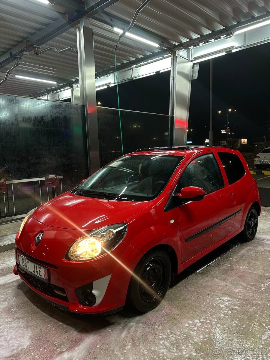 Renault Twingo 1.2 2011 rok - 2