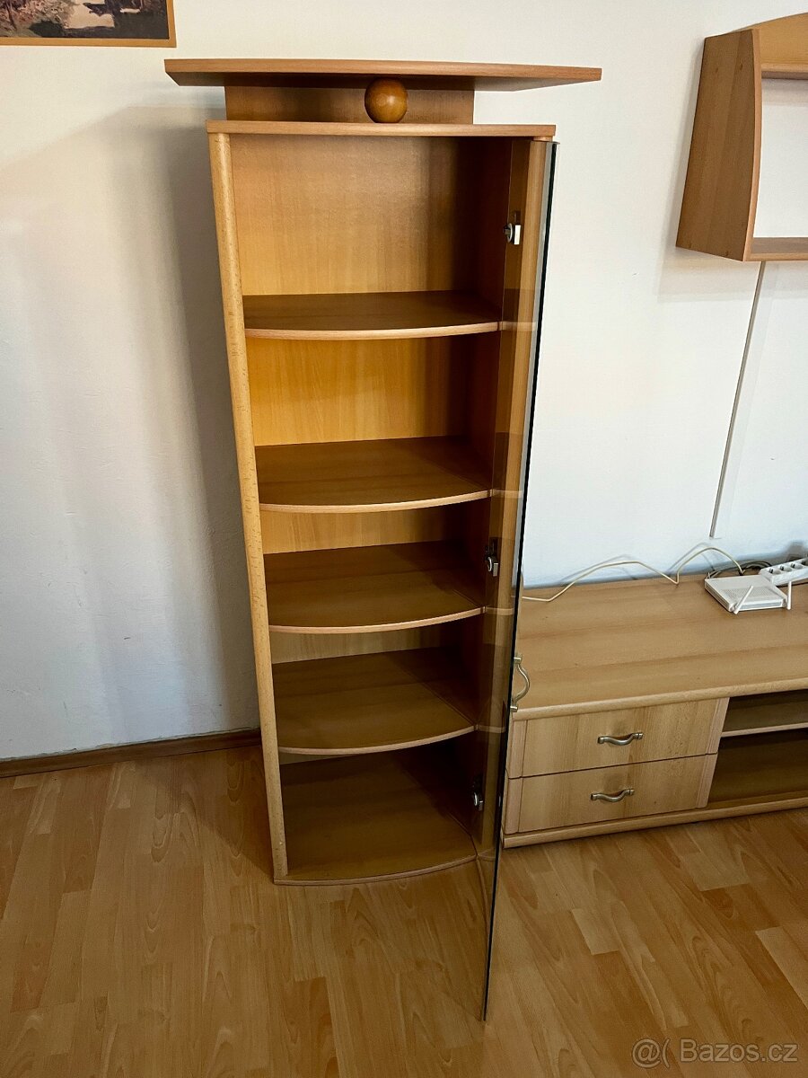 Obývací stěna – pětidílná sestava - 2