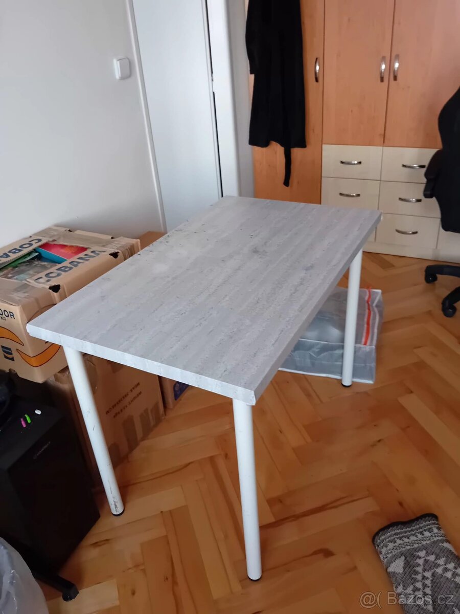 Stůl IKEA - 2