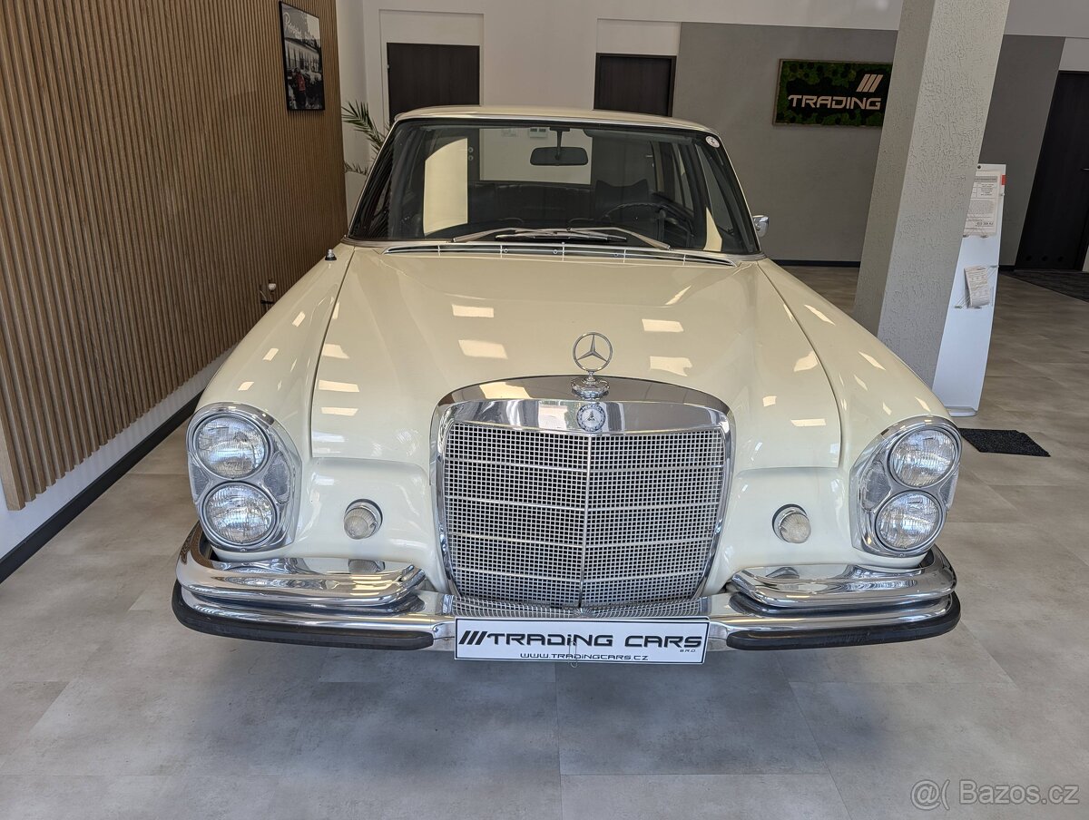Mercedes-Benz 250S W108 - 2