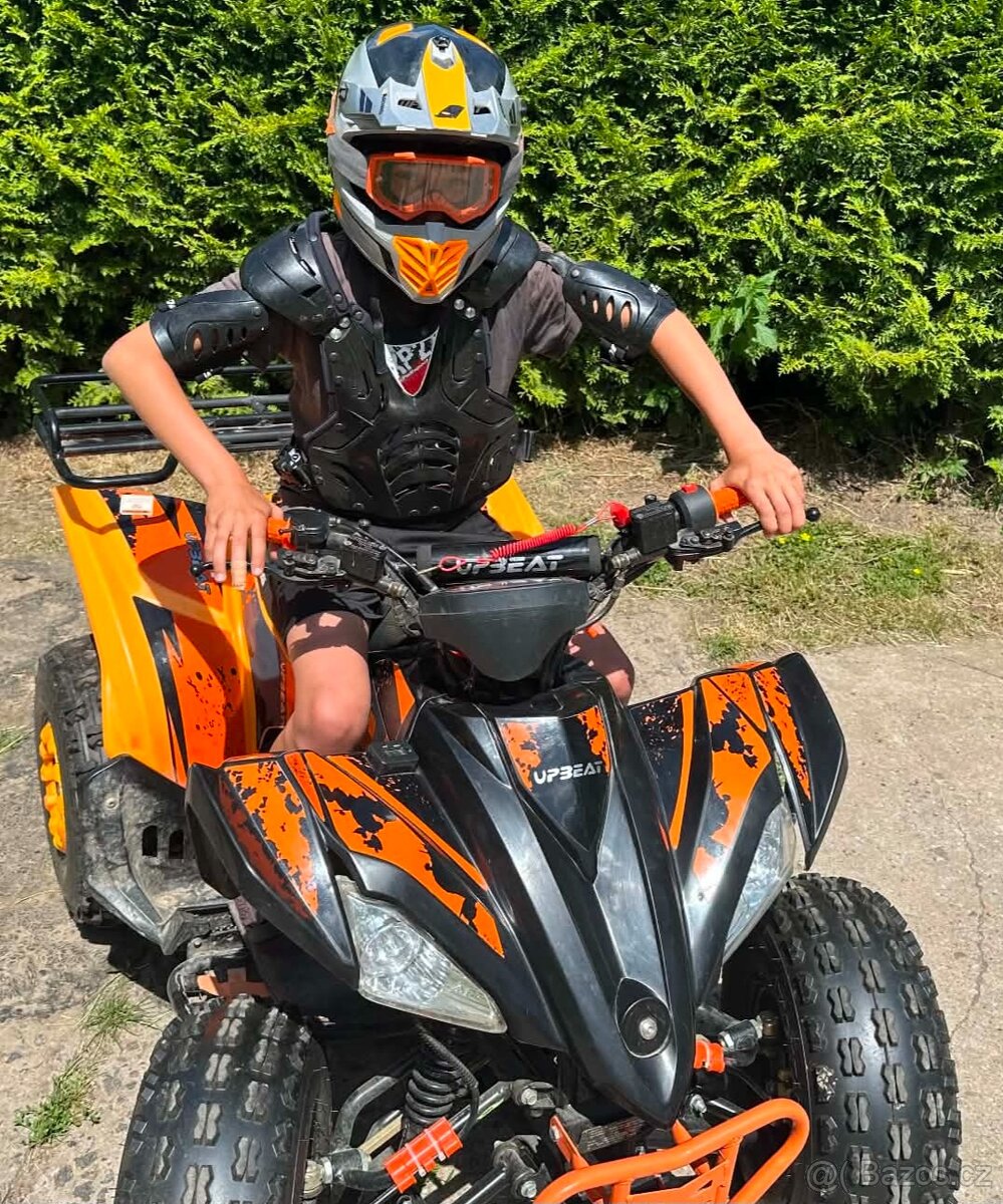 Dětská helma a tělový chránič - 2