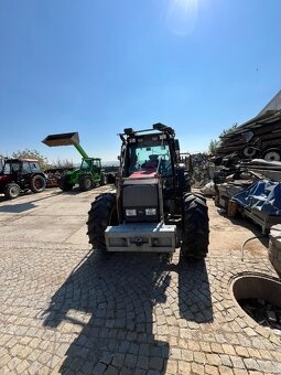 prodám traktor VALTRA s vyvážecím vozem - 2