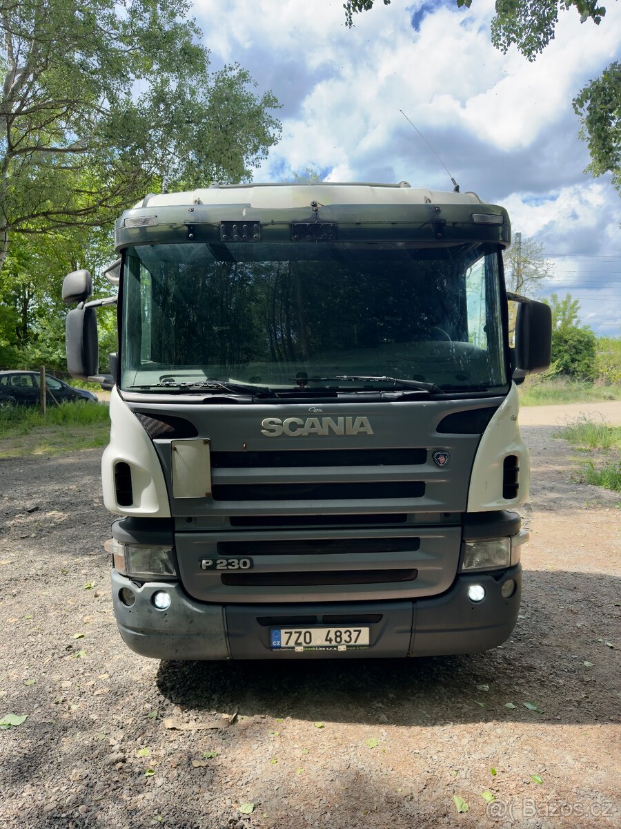 SCANIA P230 nosič kontejneru - 2