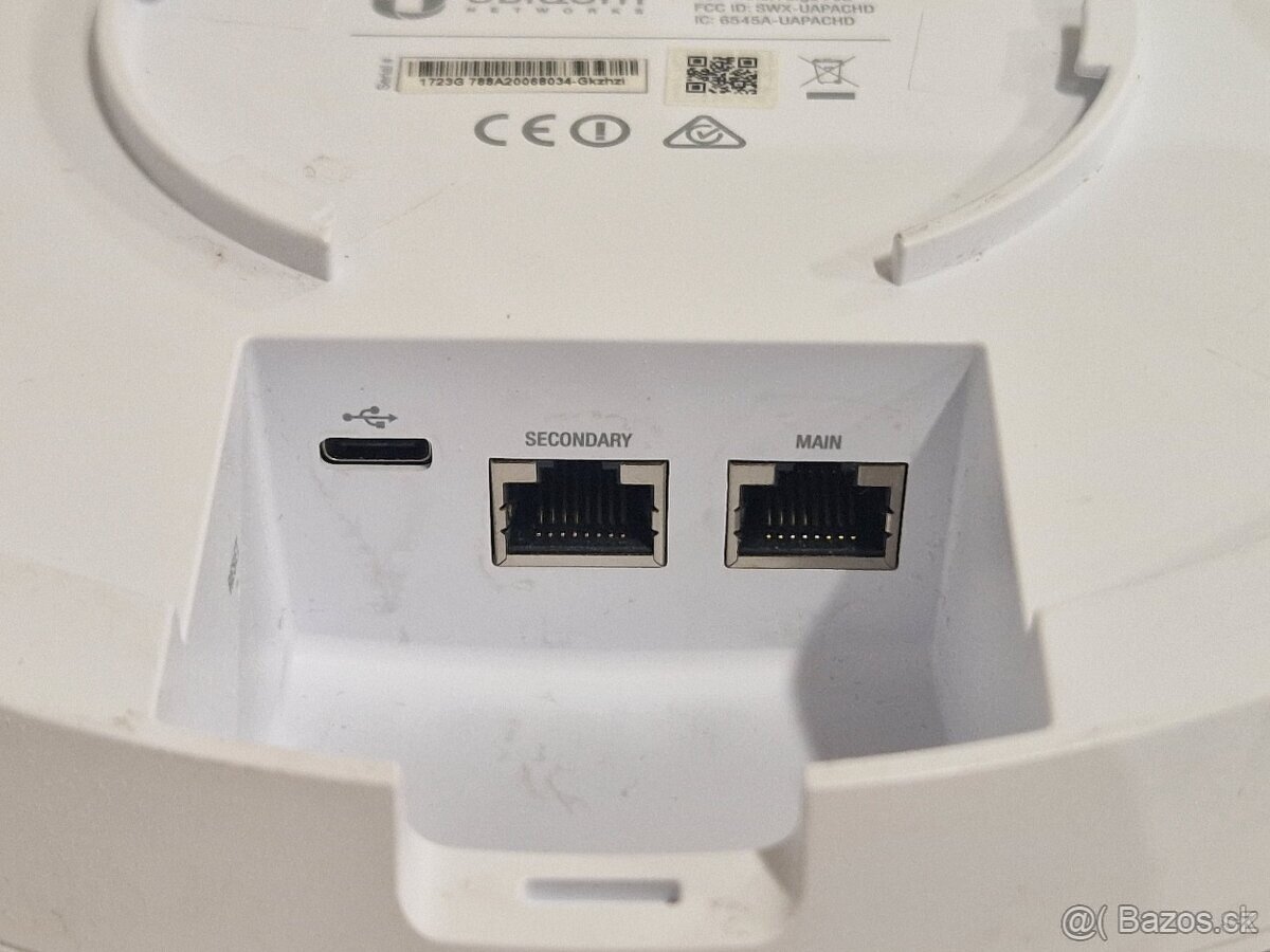 Ubiquiti UAP-AC-HD - UniFi AP, AC, High Density - 2