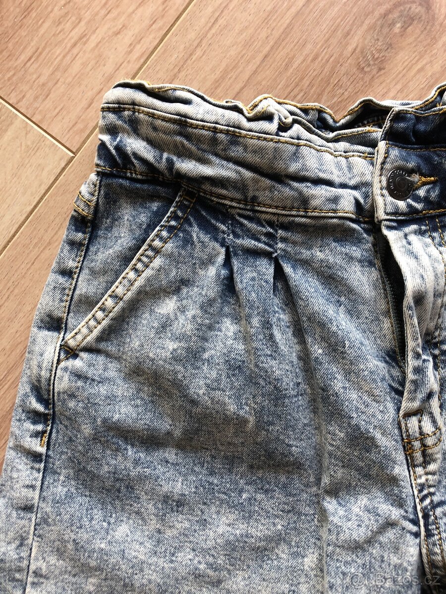 Kraťasy, velikost 146 - 2