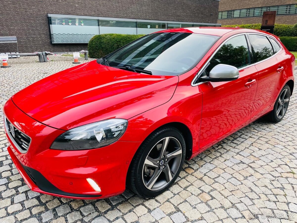 Volvo V40 1.6i T3 110KW R-DESIGN VÝHŘEV KAMERA SERVISKA - 2