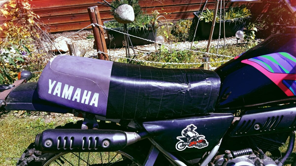 Yamaha DT 50. Koupím sedlo, blikače a nosič... - 2