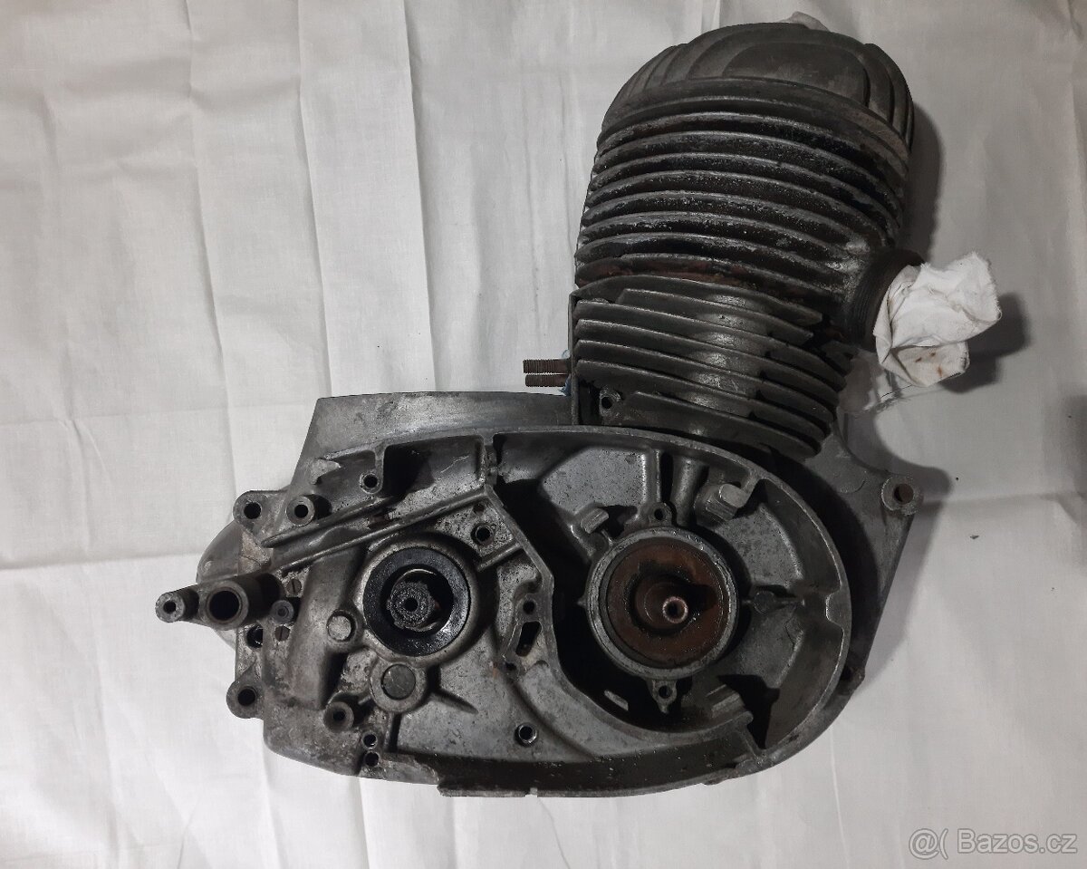 Motor Jawa 250/353 kývačka - 2
