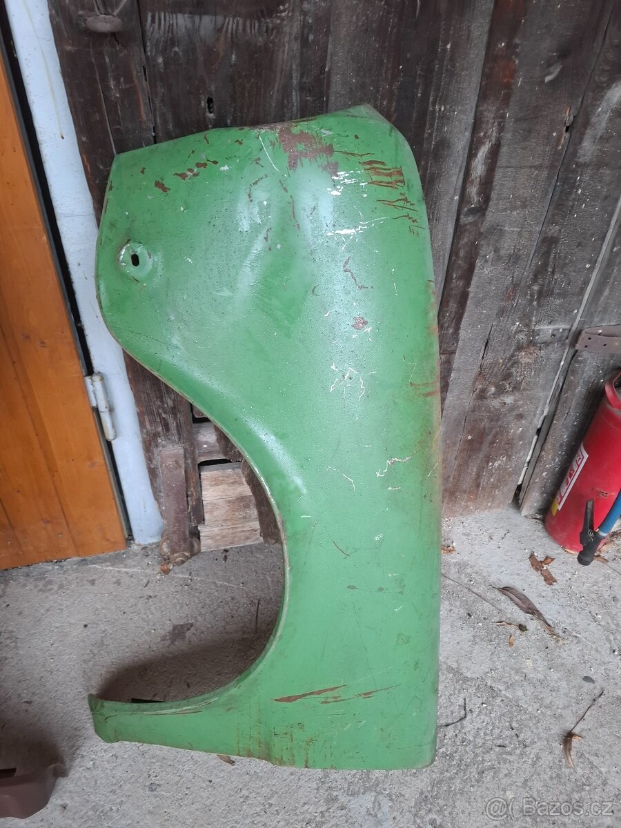 Přední blatníky Škoda 100, 110r - 2