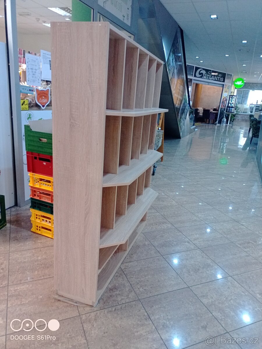 Regál, police - se zásobníky - 2