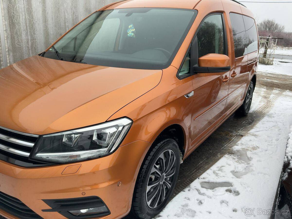 Caddy Maxi 2.0TDI 110kW, 7.míst,xenon,webasto,taž. - 2