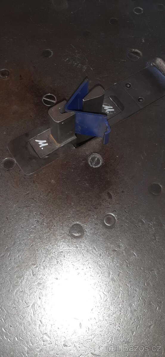 Hydraulický ohýbací stroj - 2