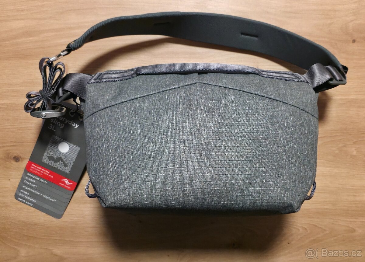 Peak Design Everyday Sling 3L v2 (šedá barva) - 2