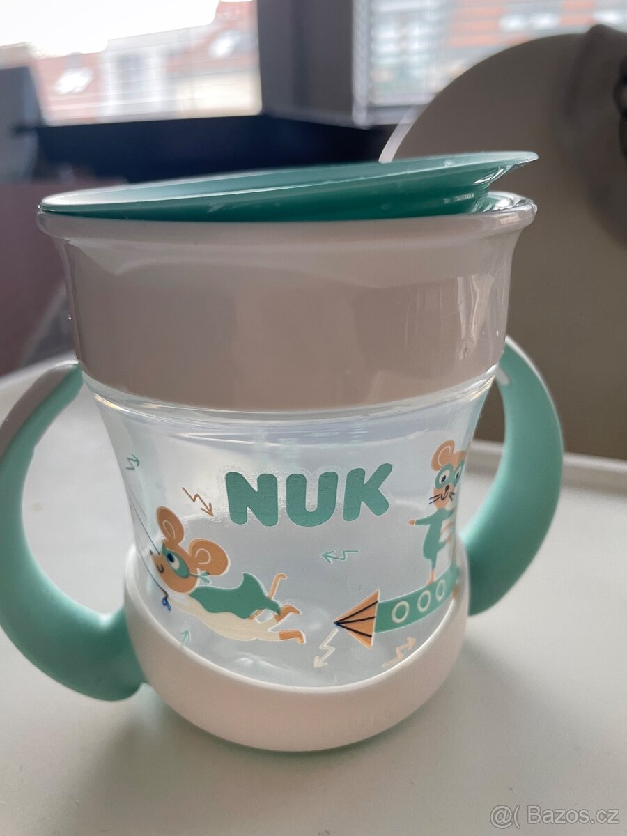Hrnek NUK - 2