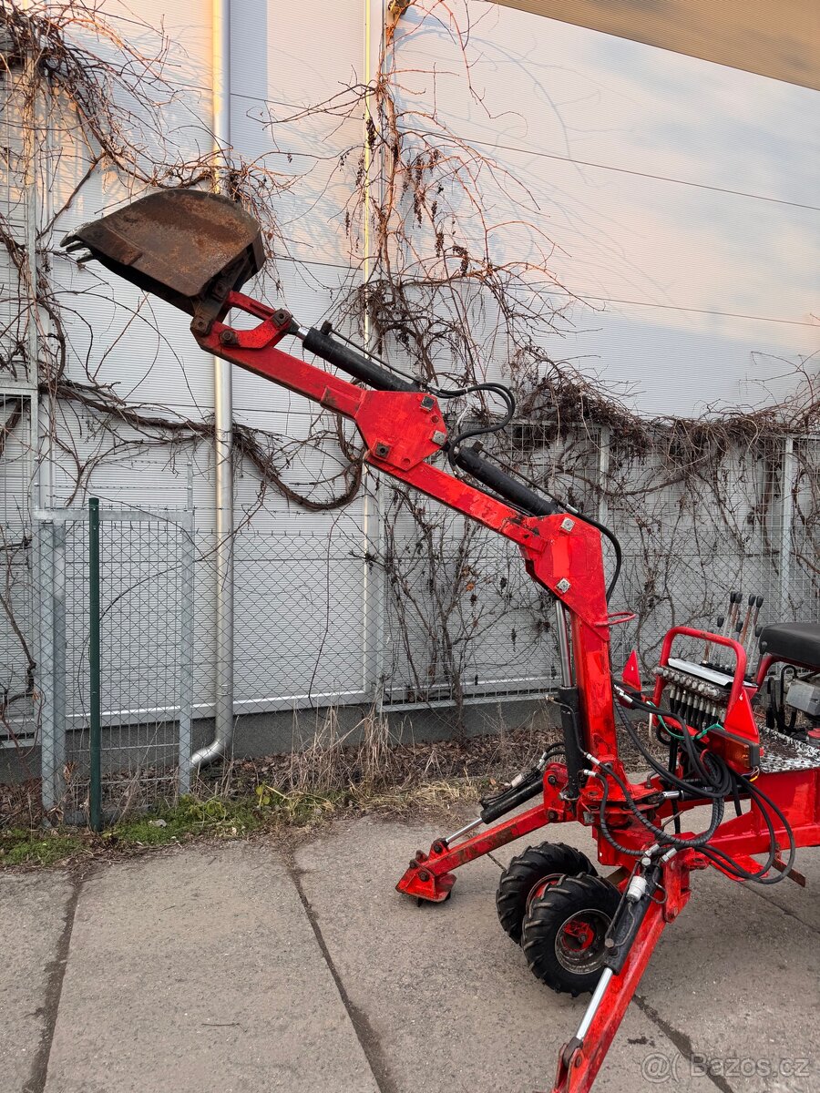 Minibagr Ryan R600 - 2