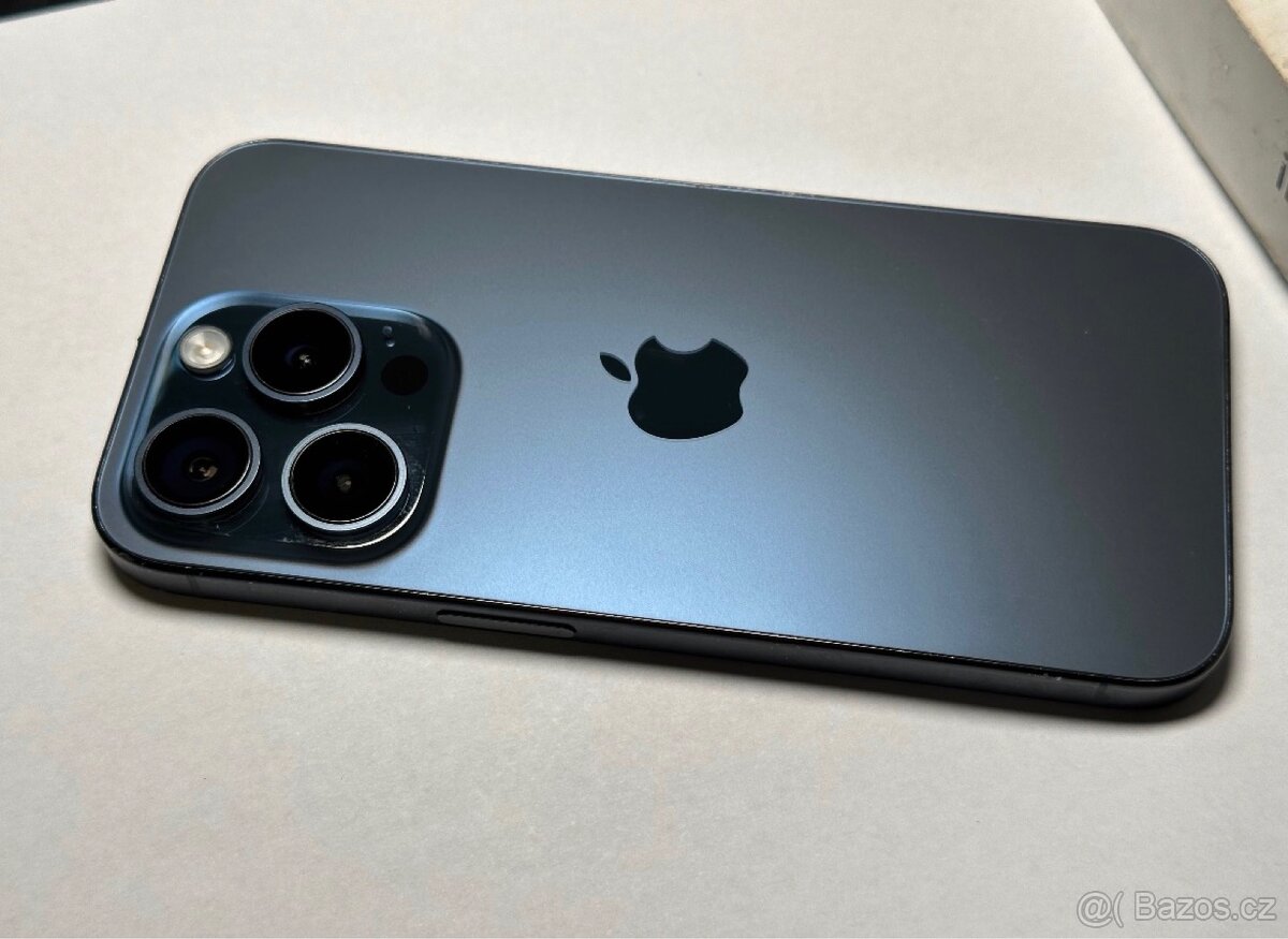 iPhone 15 Pro 256GB - 2