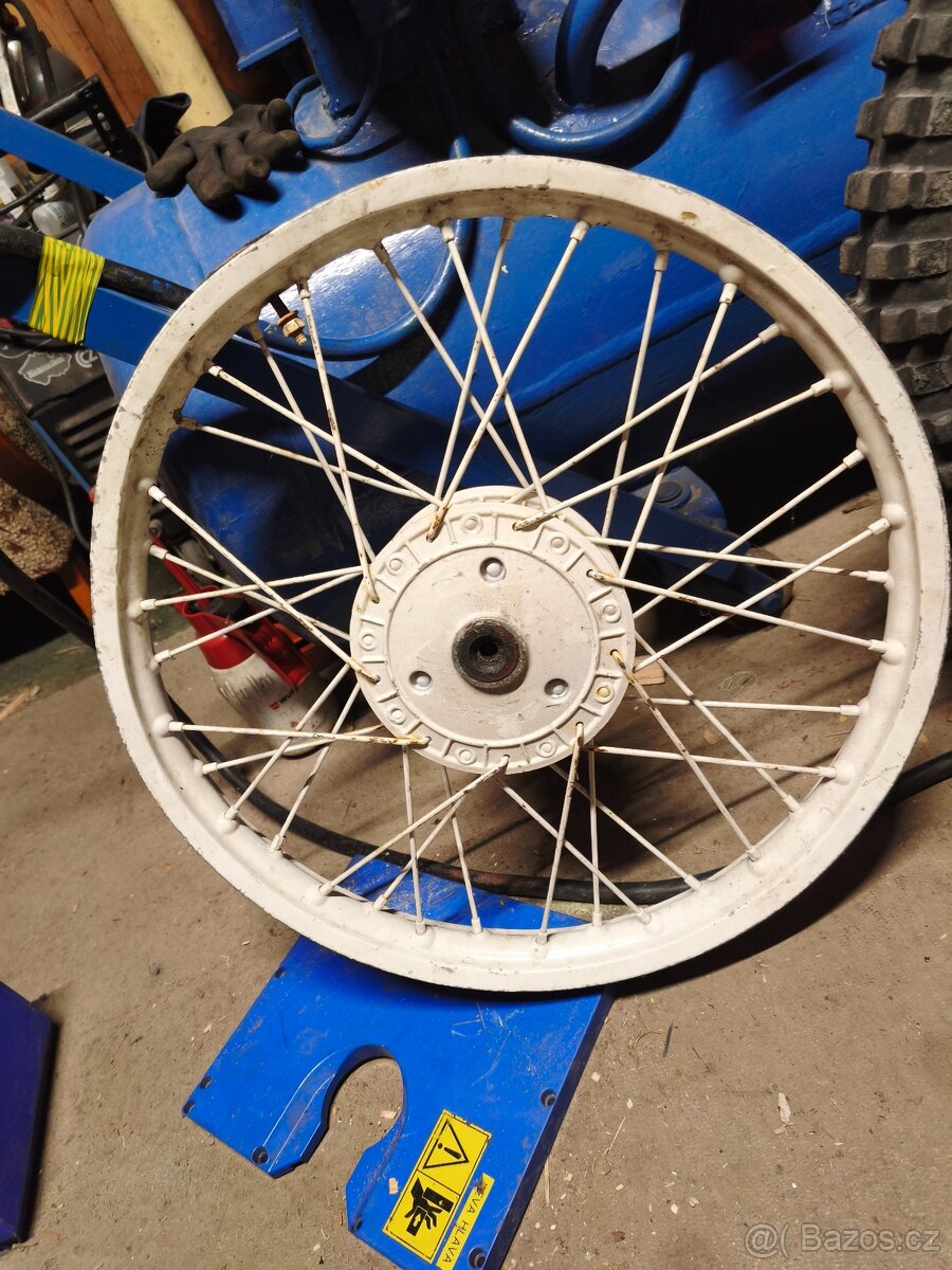Přední kolo čz 250/380 - 2