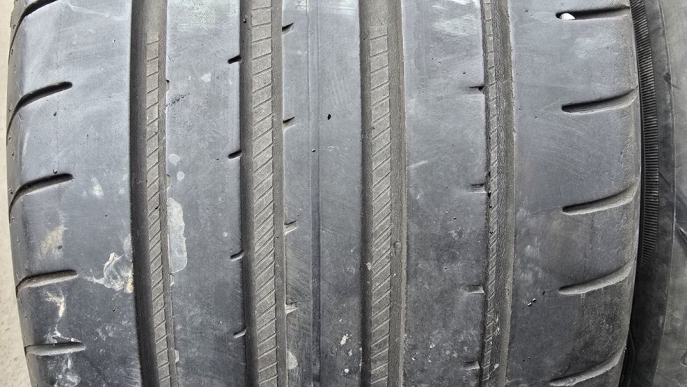 Letní pneu 245/45/18 Good Year - 2