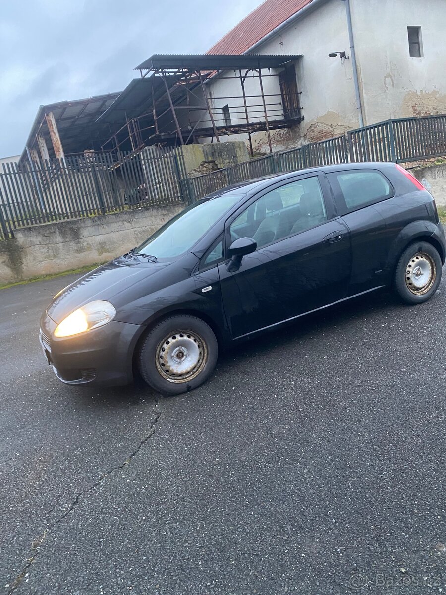 Fiat grande Punto - 2