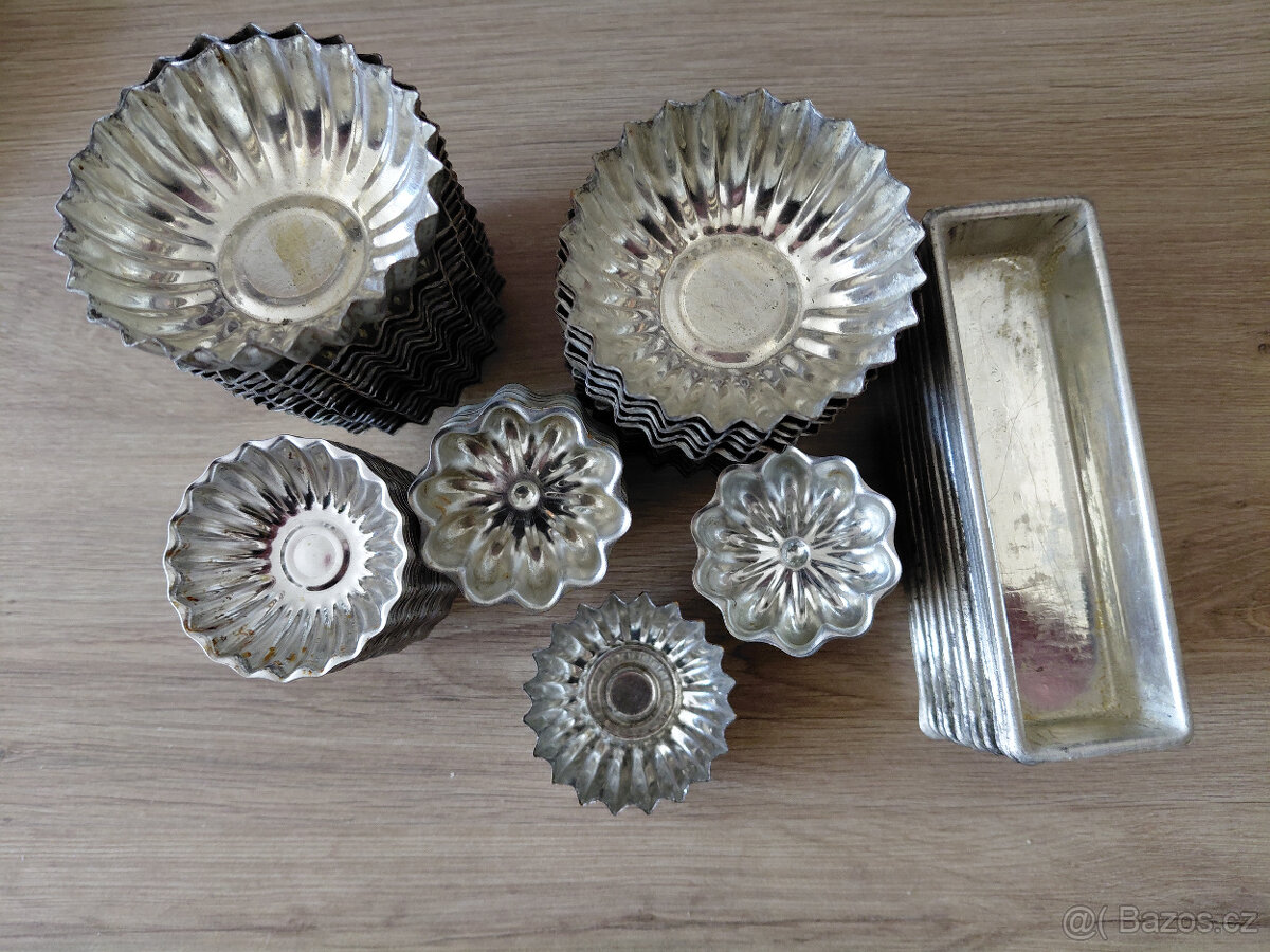 Retro formičky na cukroví 93ks - 2