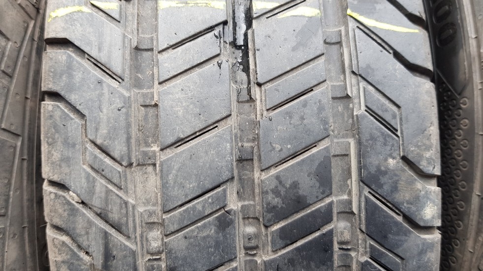 Letní pneu 215/70/15c Continental - 2