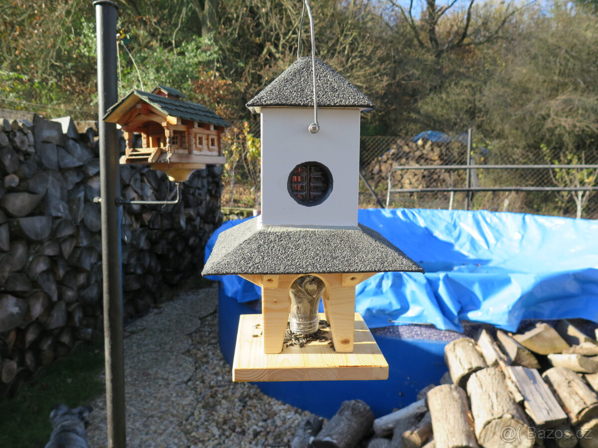 Ptačí krmítko - 2