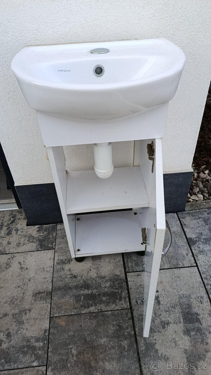 prodám UMYVADLO SE SKŘÍŇKOU - 2