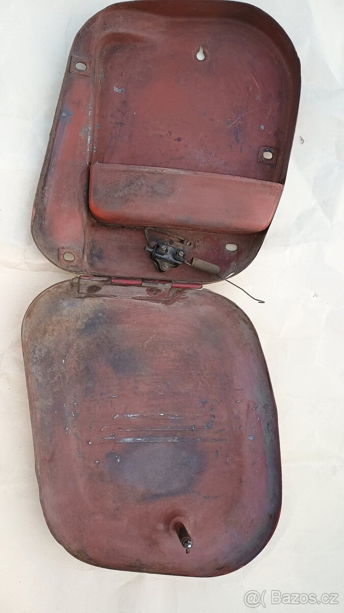 Jawa - Čz, kastlík nářadí. - 2