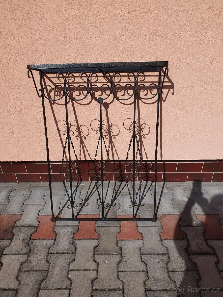 kovová předsíňová stěna - 2